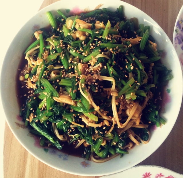 金针菇拌菠菜