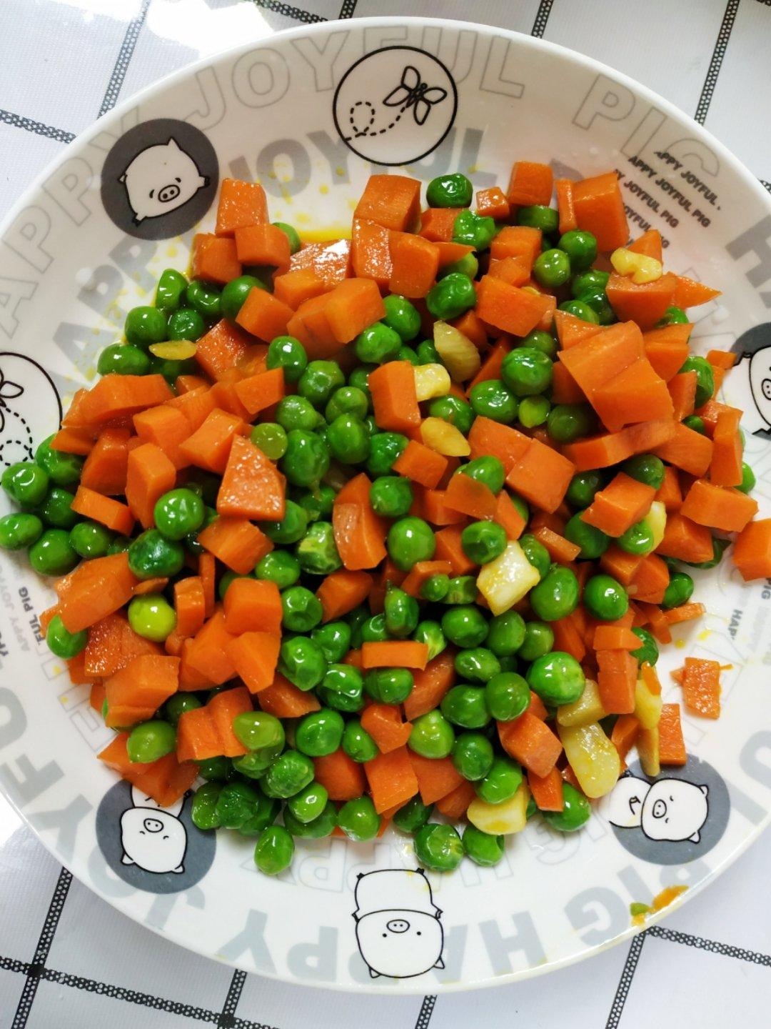 胡萝卜玉米豌豆炒火腿