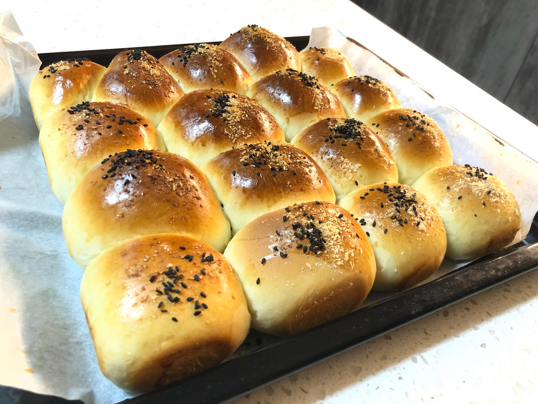 🥛超简单快手，柔软拉丝，一次发酵，牛奶小餐包