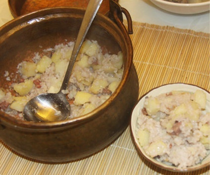 铜锅土豆火腿焖饭的做法