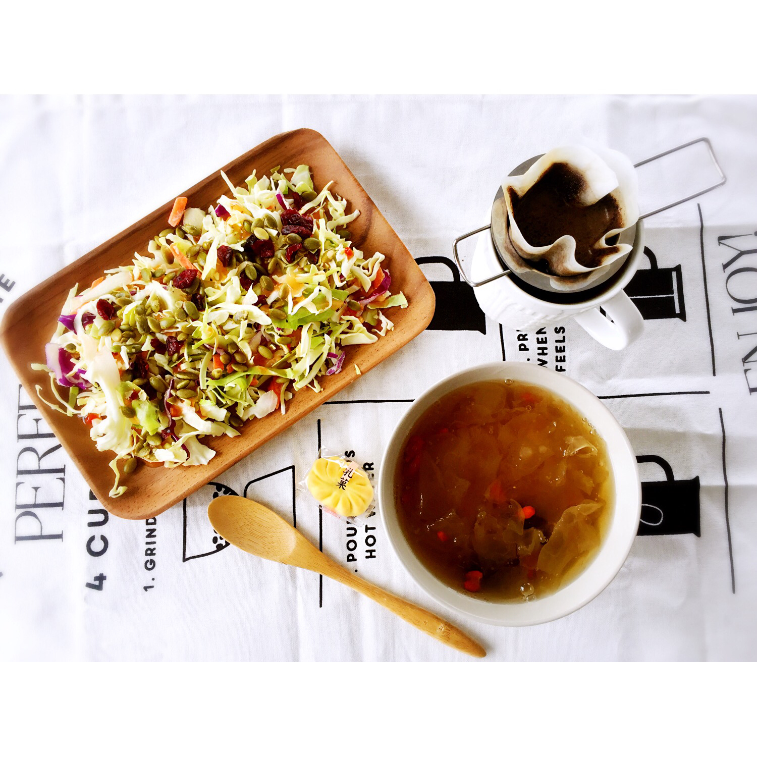 冰糖银耳红枣汤