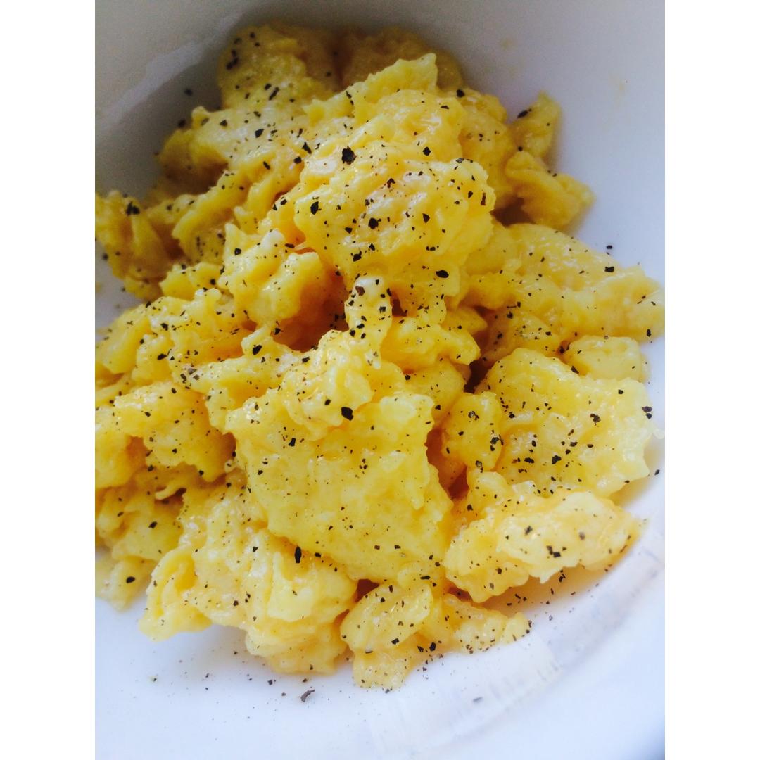 美式炒蛋 scrambled eggs