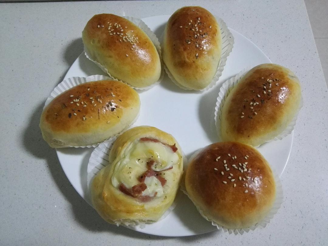 个人比较喜欢的一款面包方子(适合咸味素材的面团）