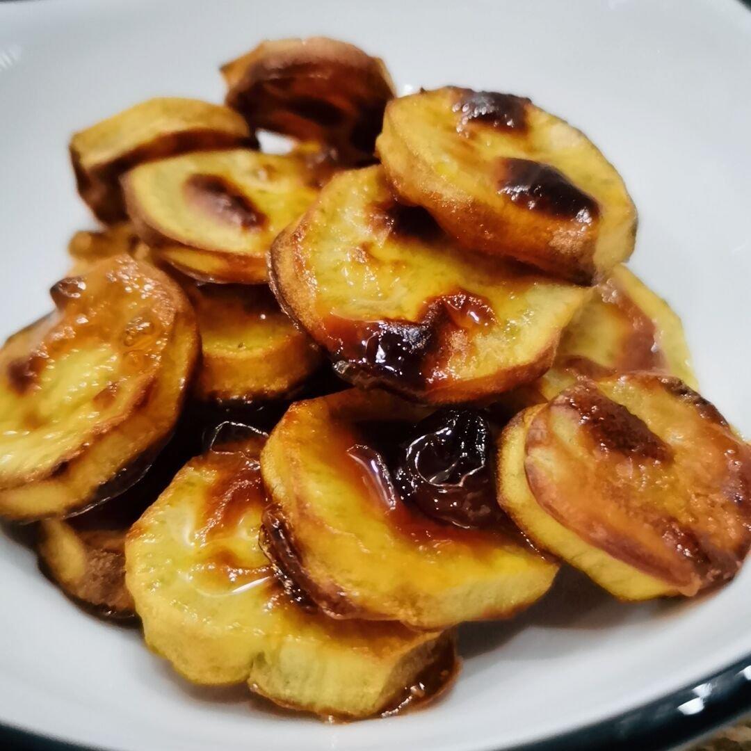 香甜可口的蜂蜜烤红薯片