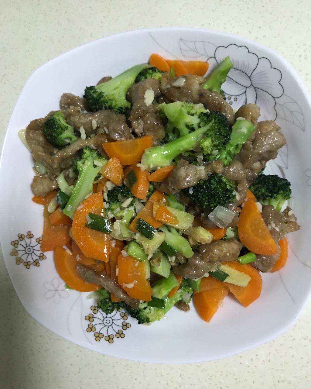 西兰花炒肉片