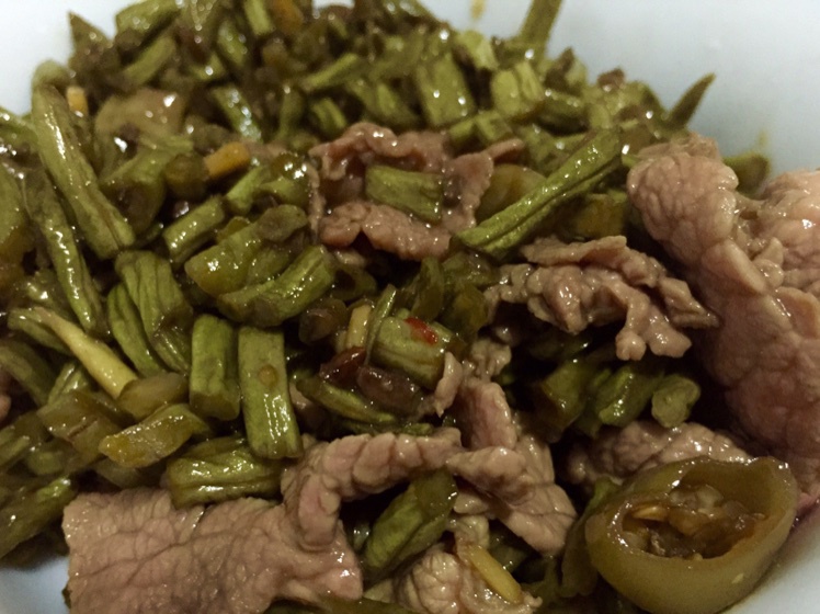 酸豆角牛肉