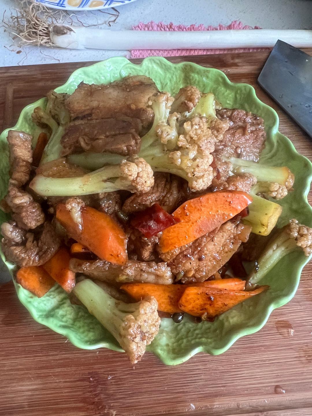 肉片炒花菜的做法