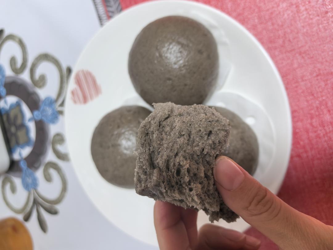 黑芝麻酱馒头
