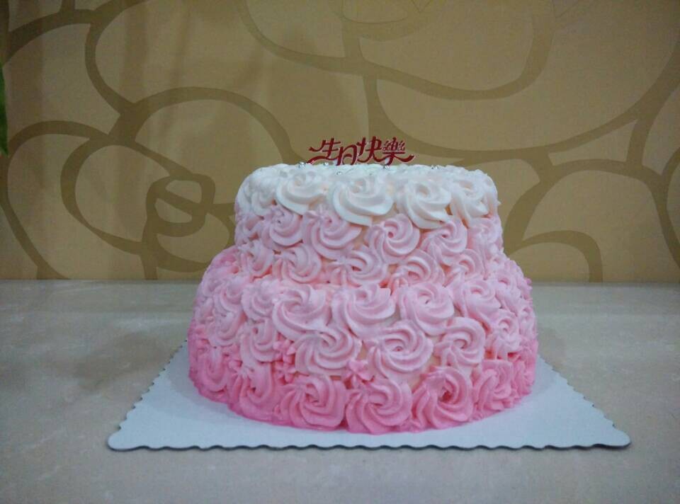 紫色玫瑰渐变裱花蛋糕