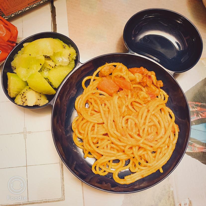 蕃茄蘑菇肉酱意大利面