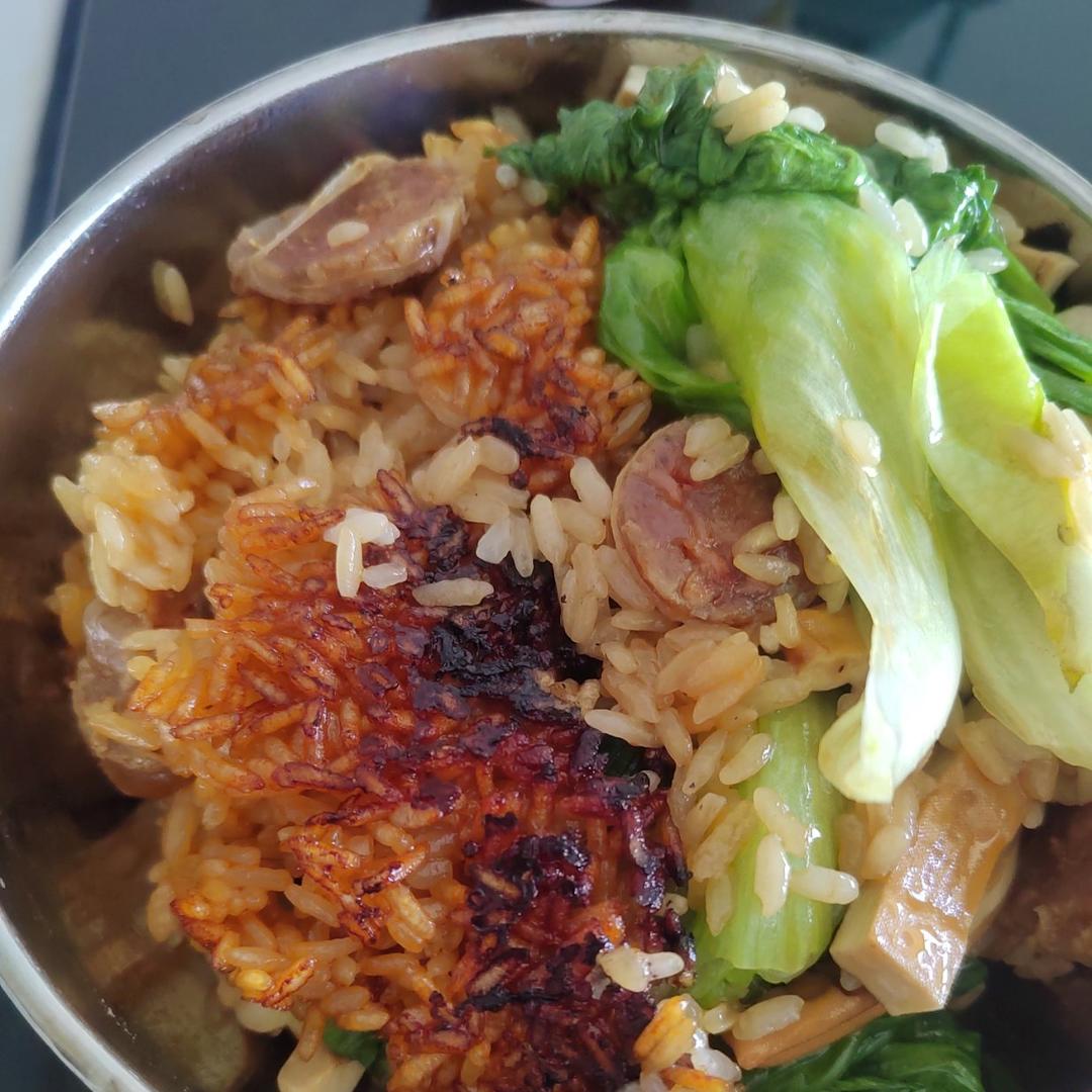 广式腊肠之煲仔饭