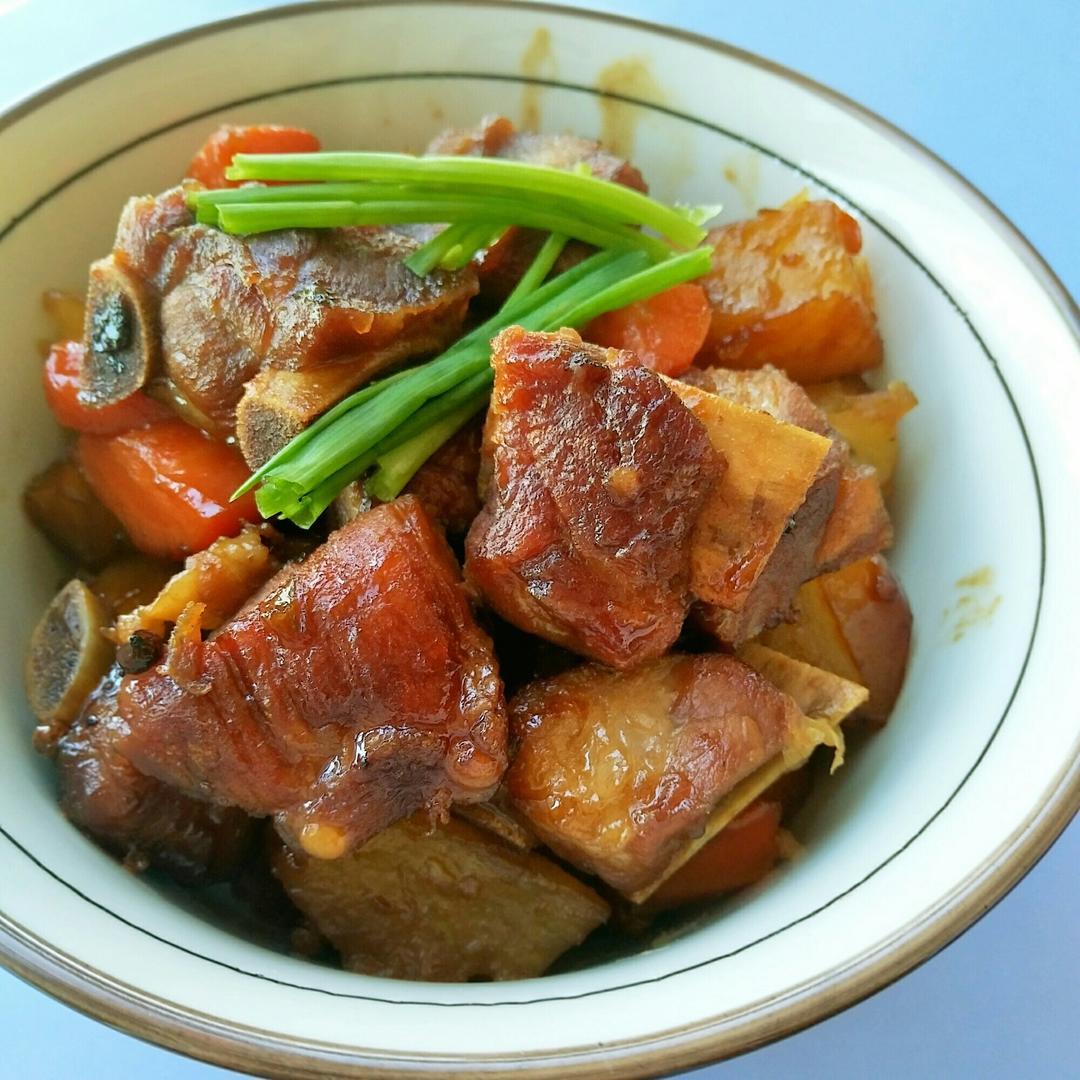 肋排炖土豆