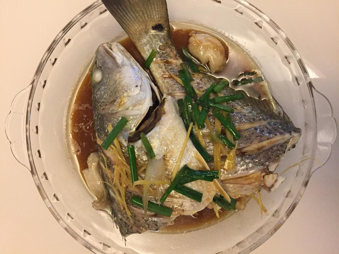蒸鲈鱼