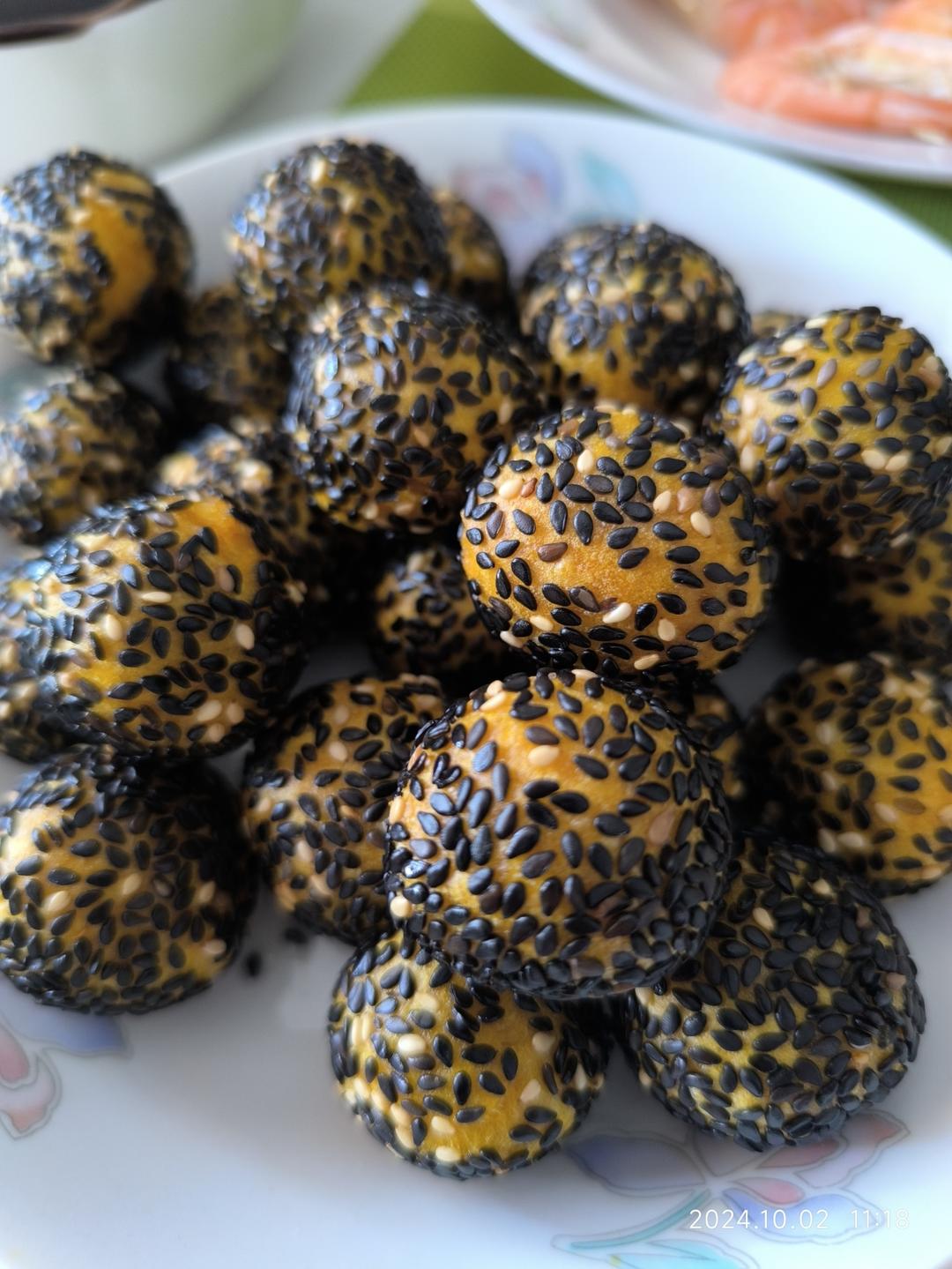 “南瓜芝麻球”聚餐必做小点心