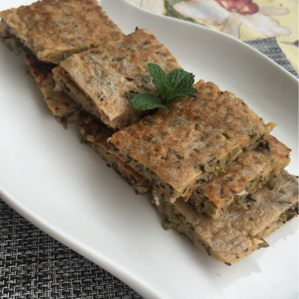 香椿鸡蛋煎饼