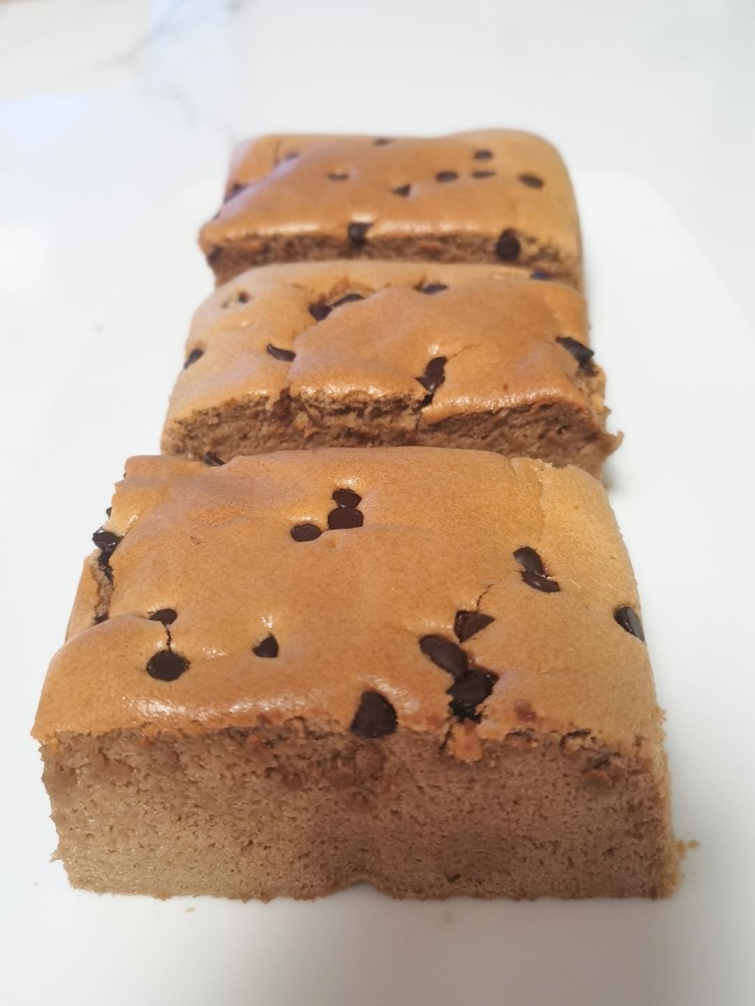 柔软细腻，浓郁香气的巧克力古早味蛋糕