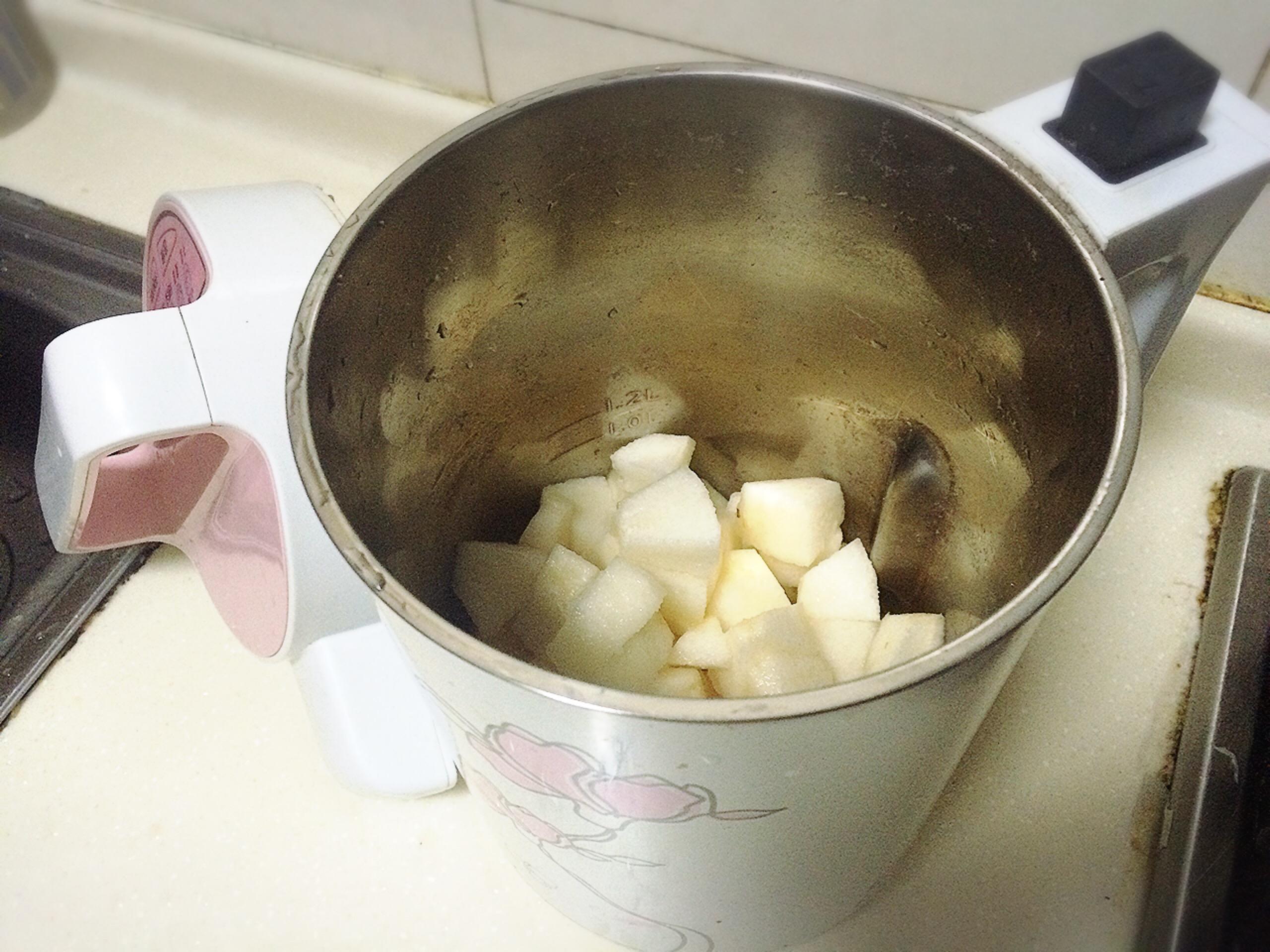 超简易豆浆机版梨水的做法 步骤2