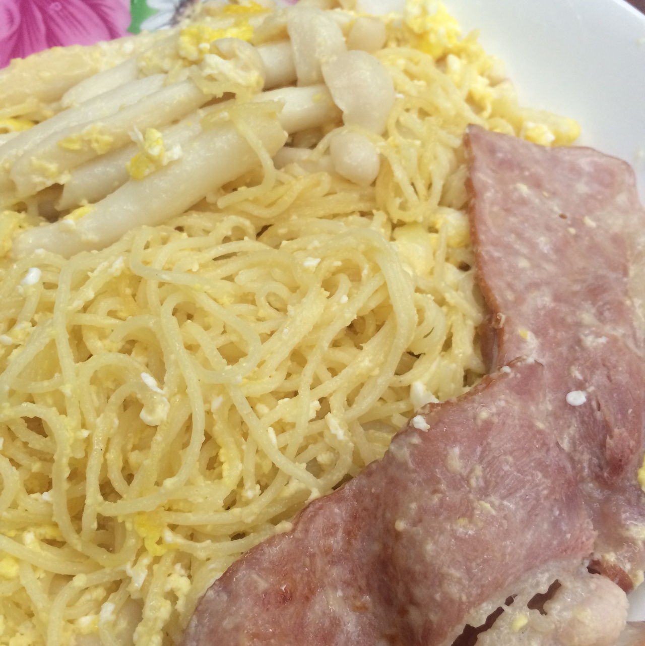 超简单的奶汁培根意面Carbonara
