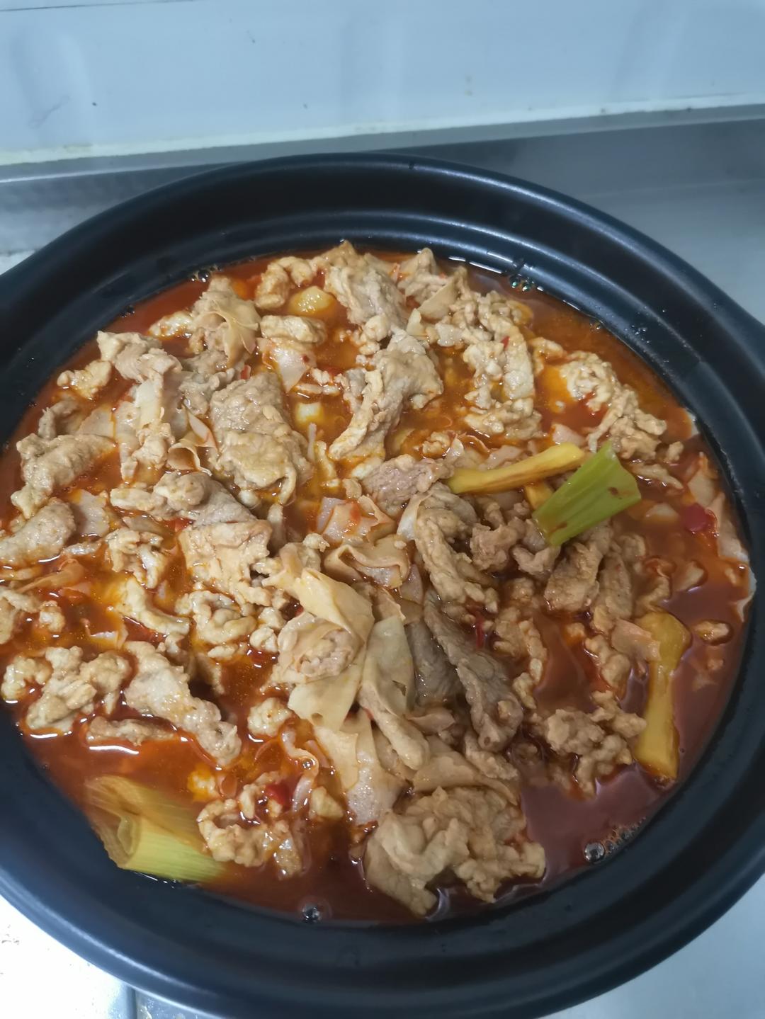 跟四川朋友学的水煮肉片 这也太香了！！