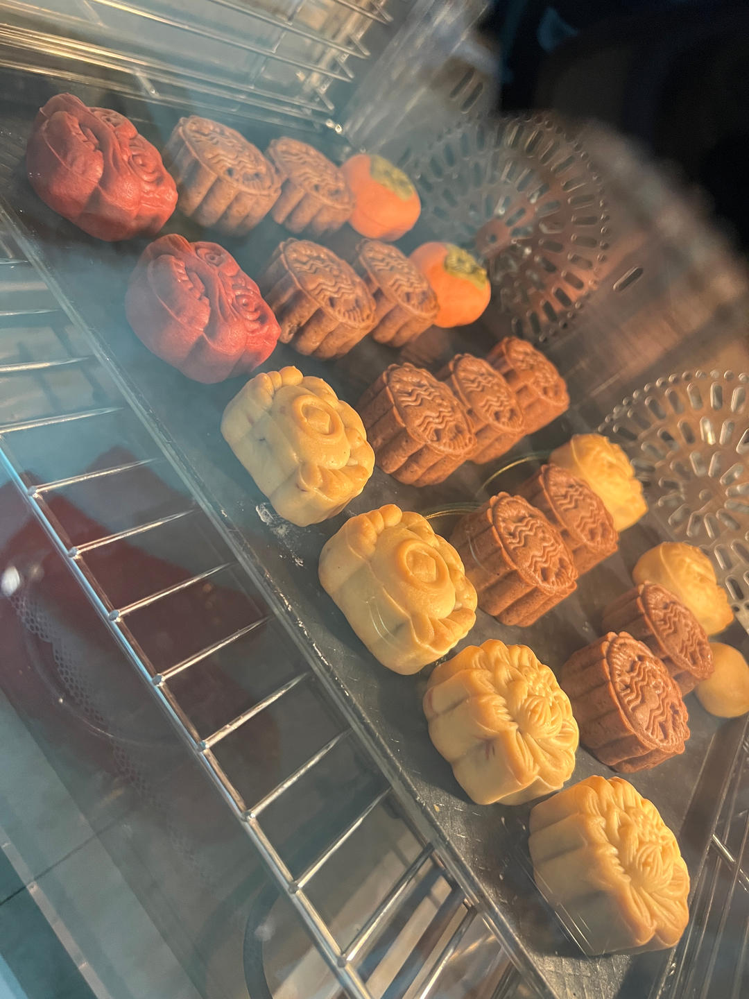 广式月饼—蛋黄莲蓉月饼