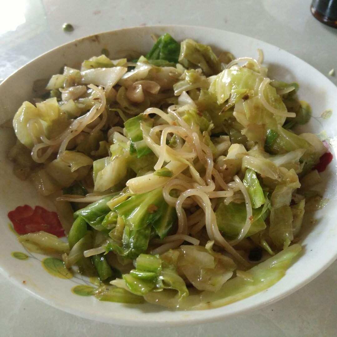 卷心菜炒粉丝 Glass noodles with Cabbage