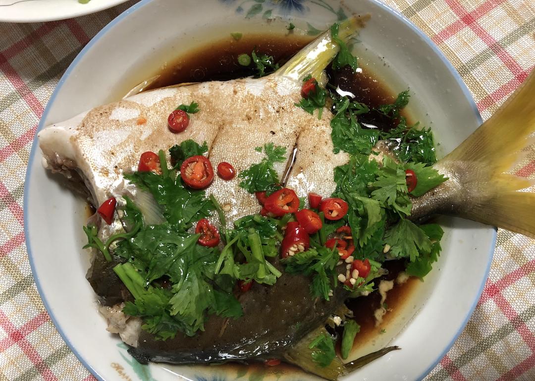 清蒸平鱼