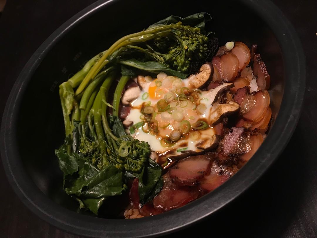 香肠煲仔饭