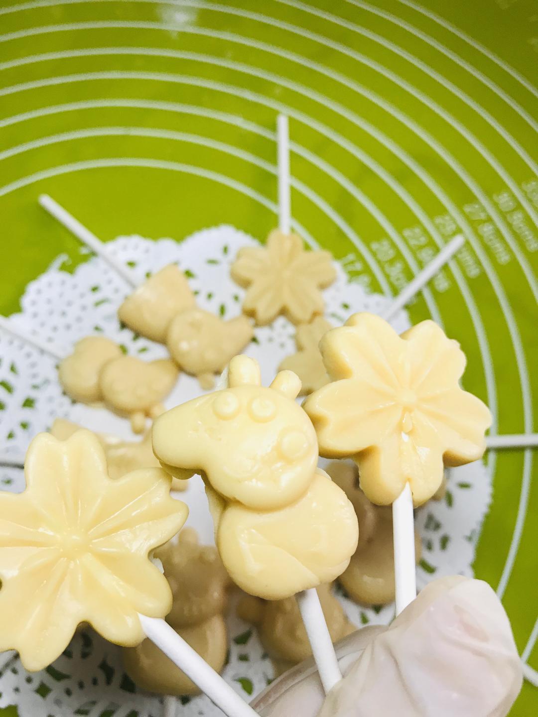 不用棉花糖的牛奶棒棒糖