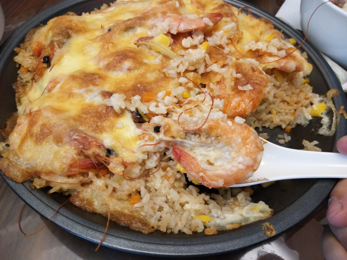 海鲜焗饭 Seafood Fried Rice with Cheesy Topping