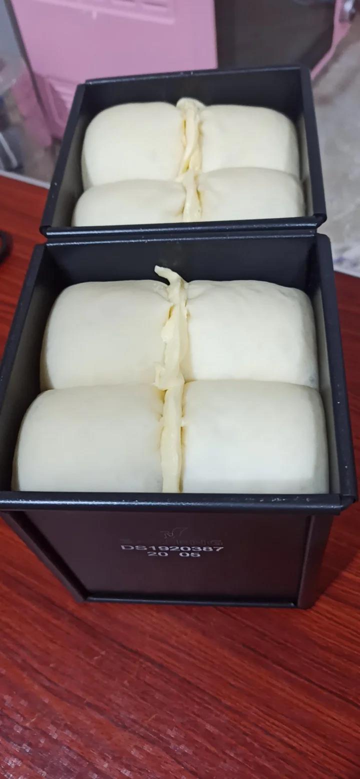 鲜奶红豆吐司