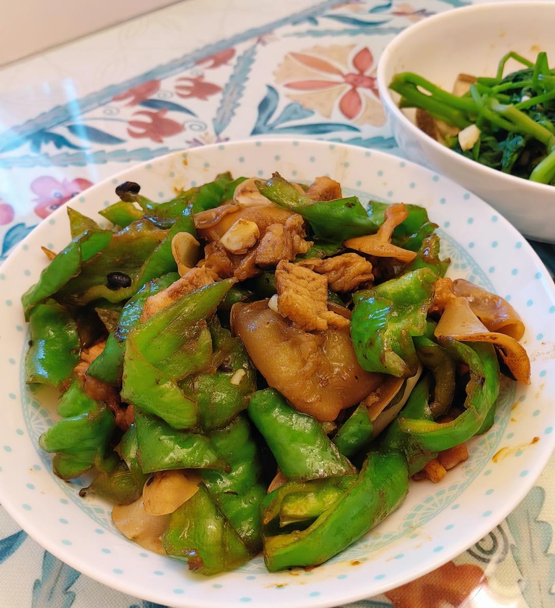 正宗辣椒炒肉
