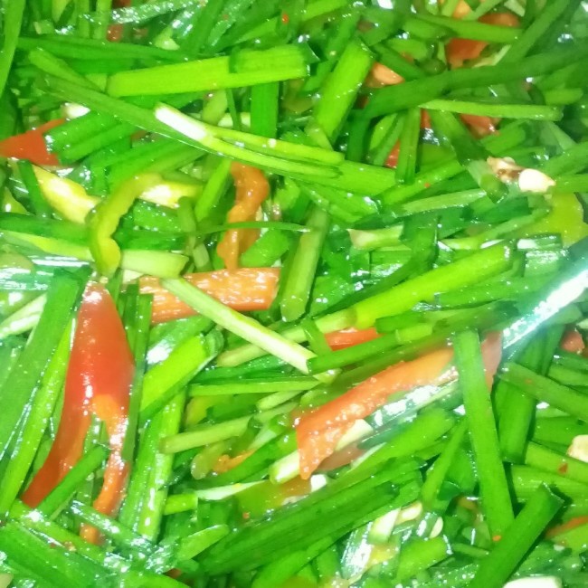 韭菜凉拌青椒