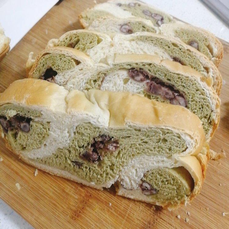 抹茶蜜豆牛奶吐司
