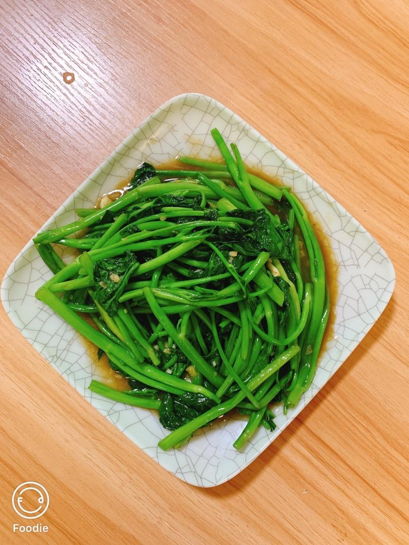 炝炒空心菜（不黑的秘密）