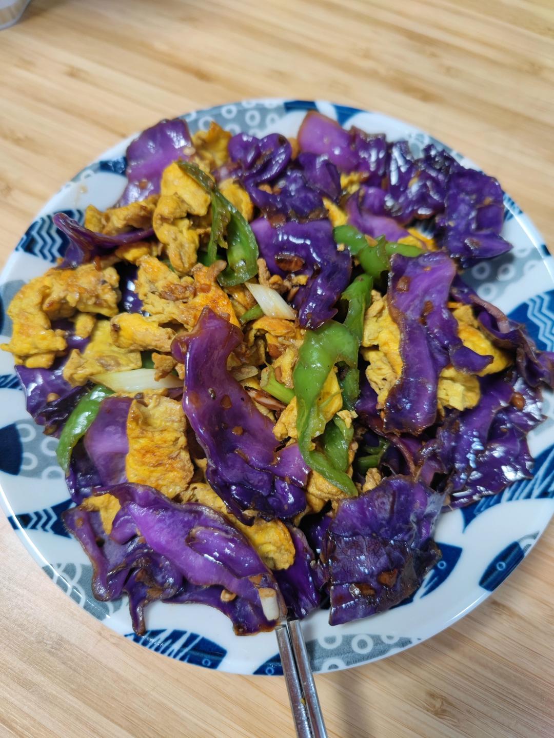 不变色的紫甘蓝炒鸡蛋