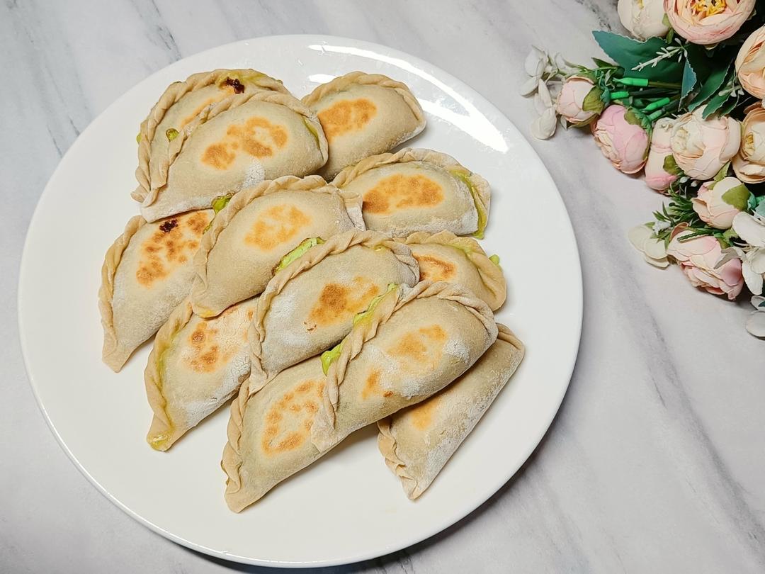 韭菜鸡蛋虾皮合饼