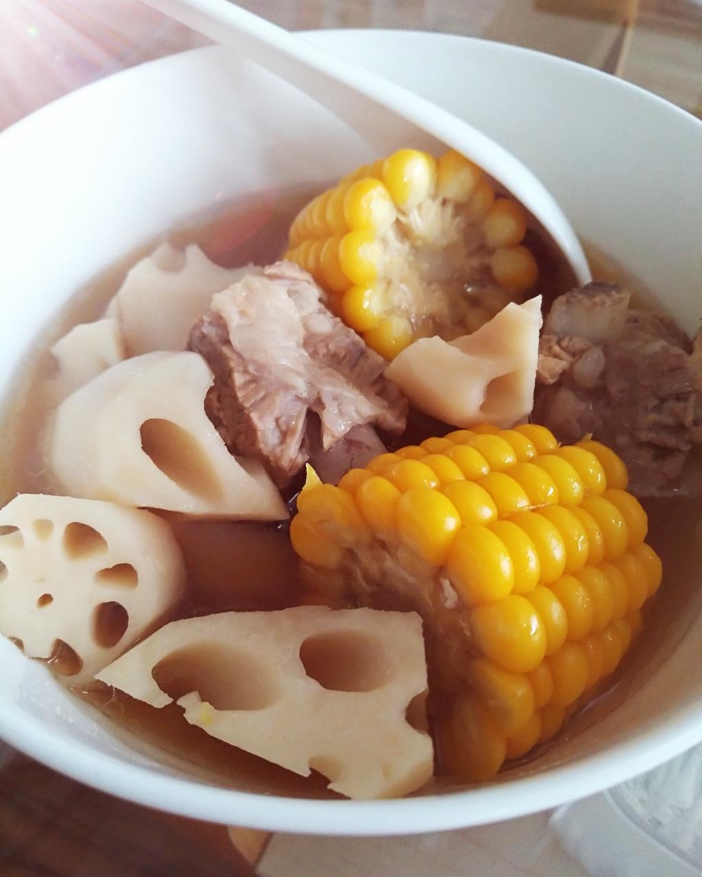 莲藕排骨玉米汤（从这道汤说起，如何煲一碗好喝的汤）