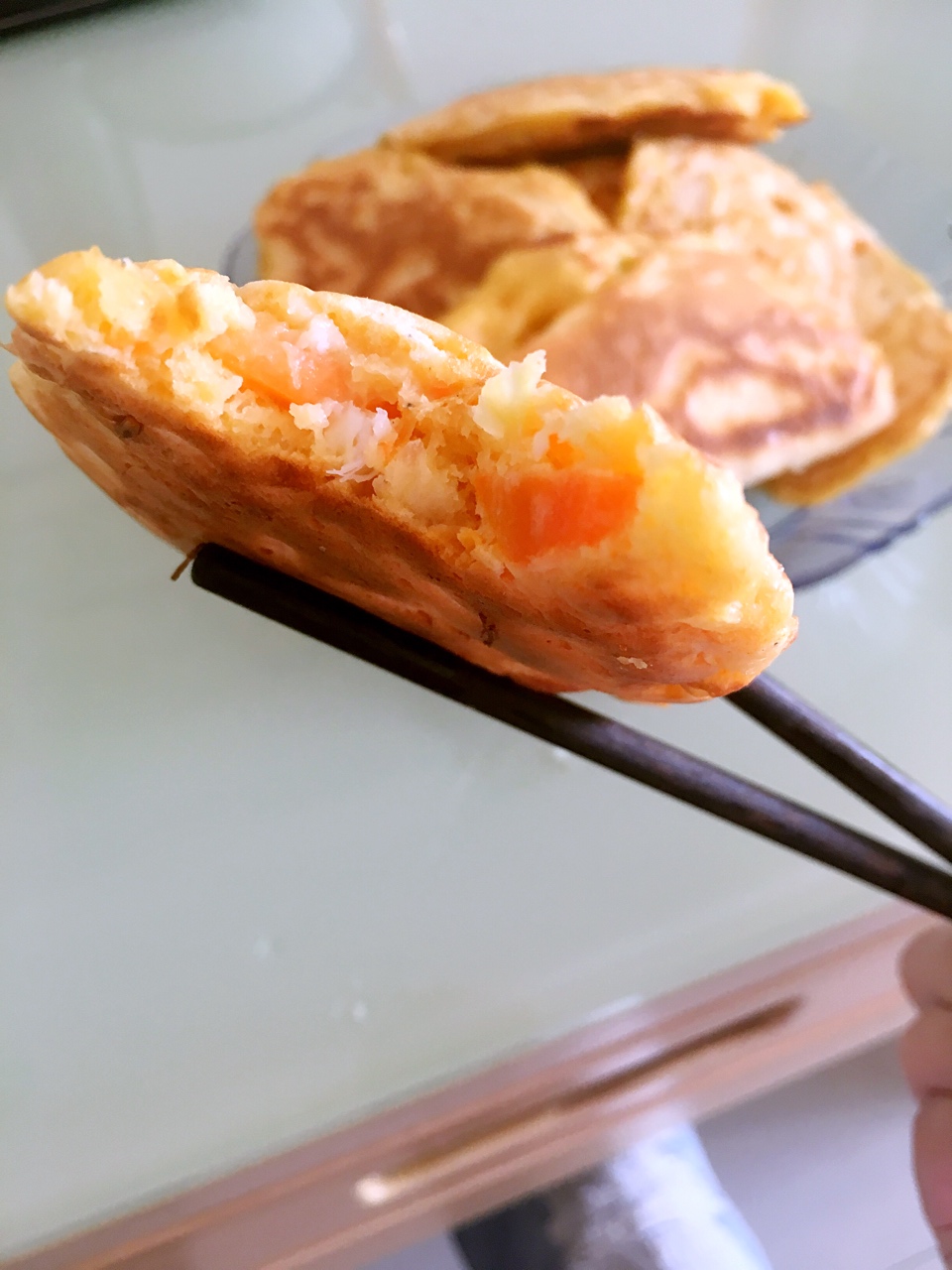 胡萝卜葱香虾饼的做法