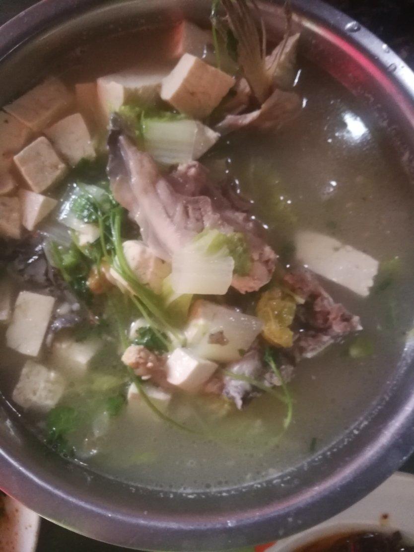 鱼头豆腐汤