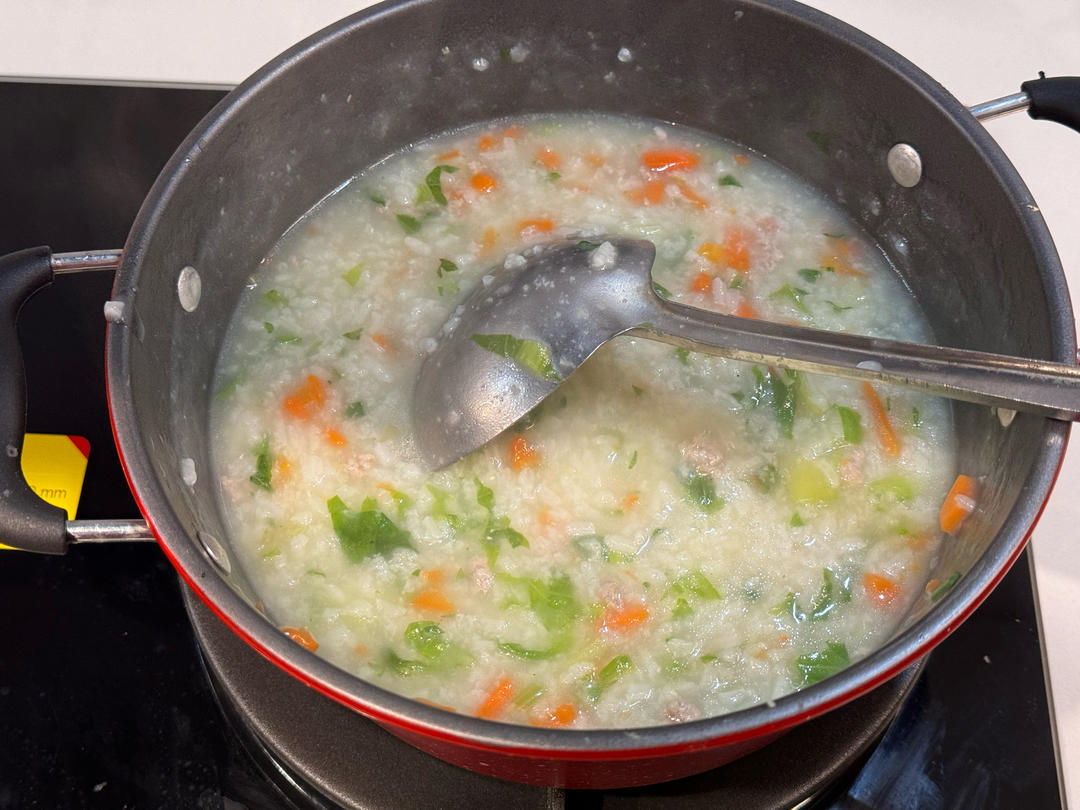 胡萝卜白菜肉末粥