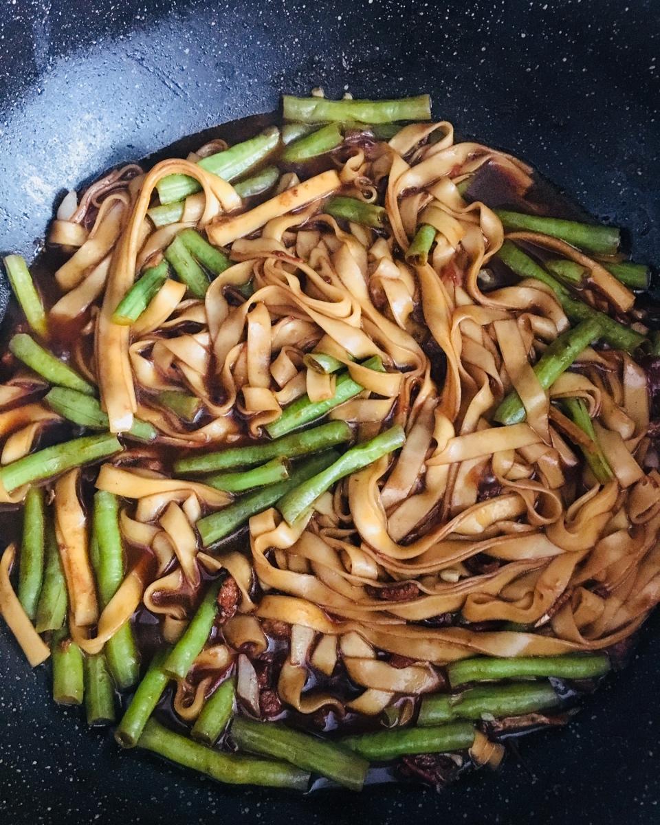 堂妈小厨——豆角番茄焖面
