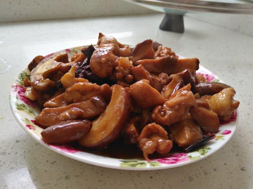 香菇烧鸡腿肉