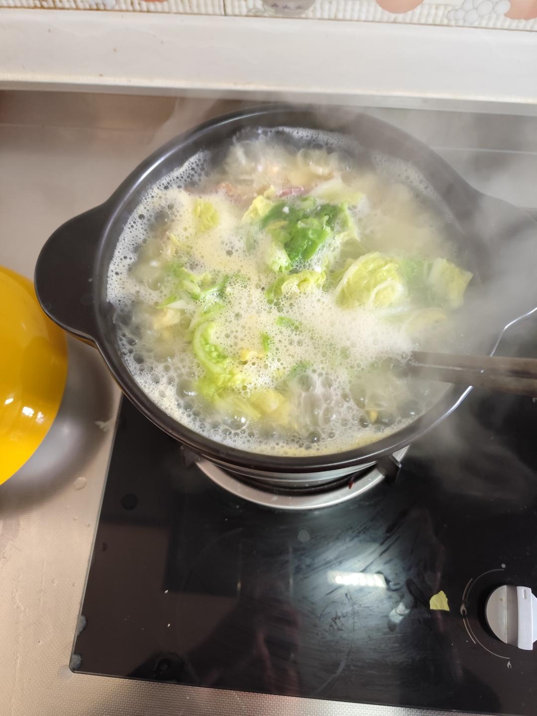 汤：皮蛋三鲜汤