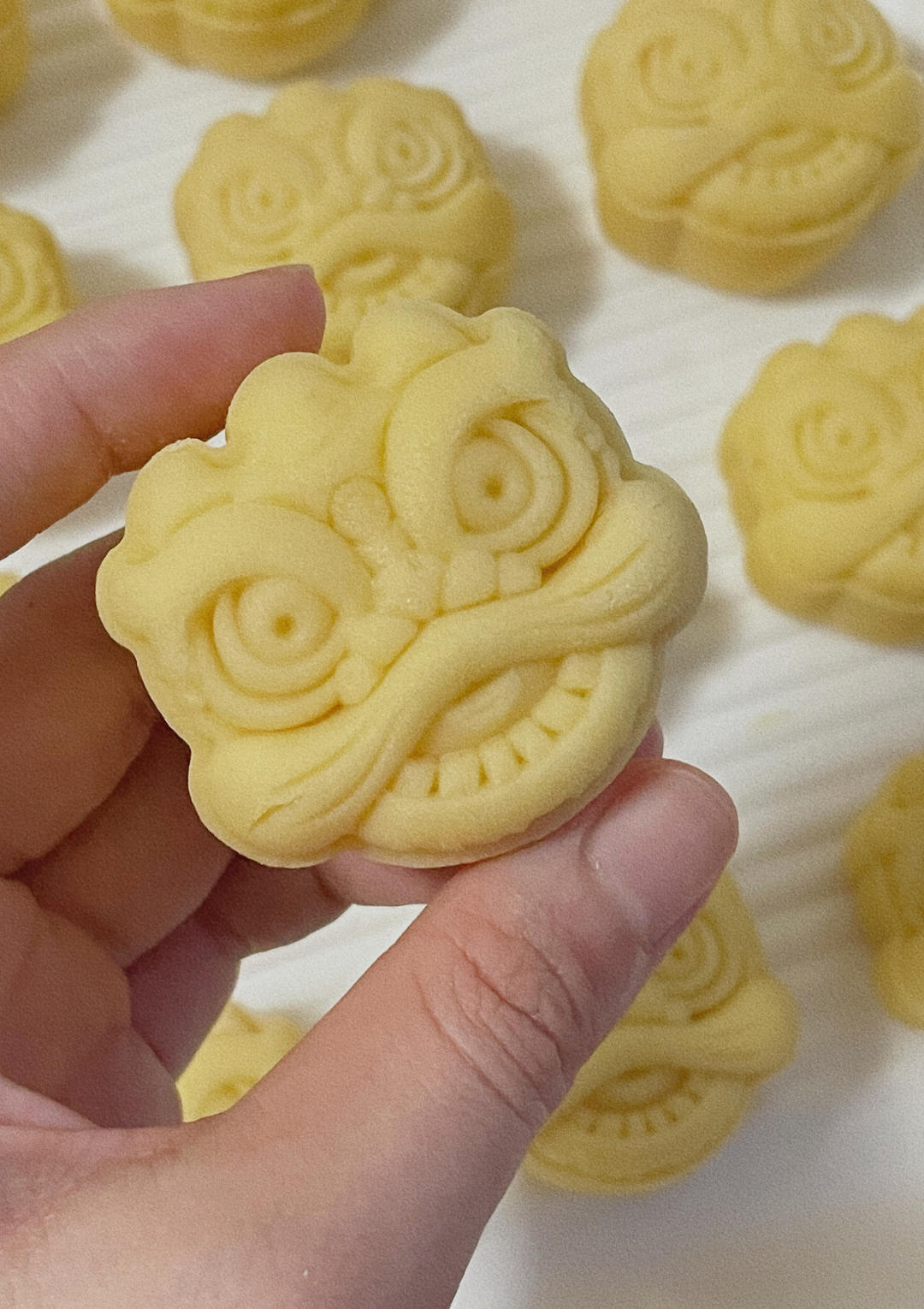 💃奶黄流心月饼——这是可以让你坐稳朋友圈厨霸位置的月饼🥮，没人点赞算我输👎