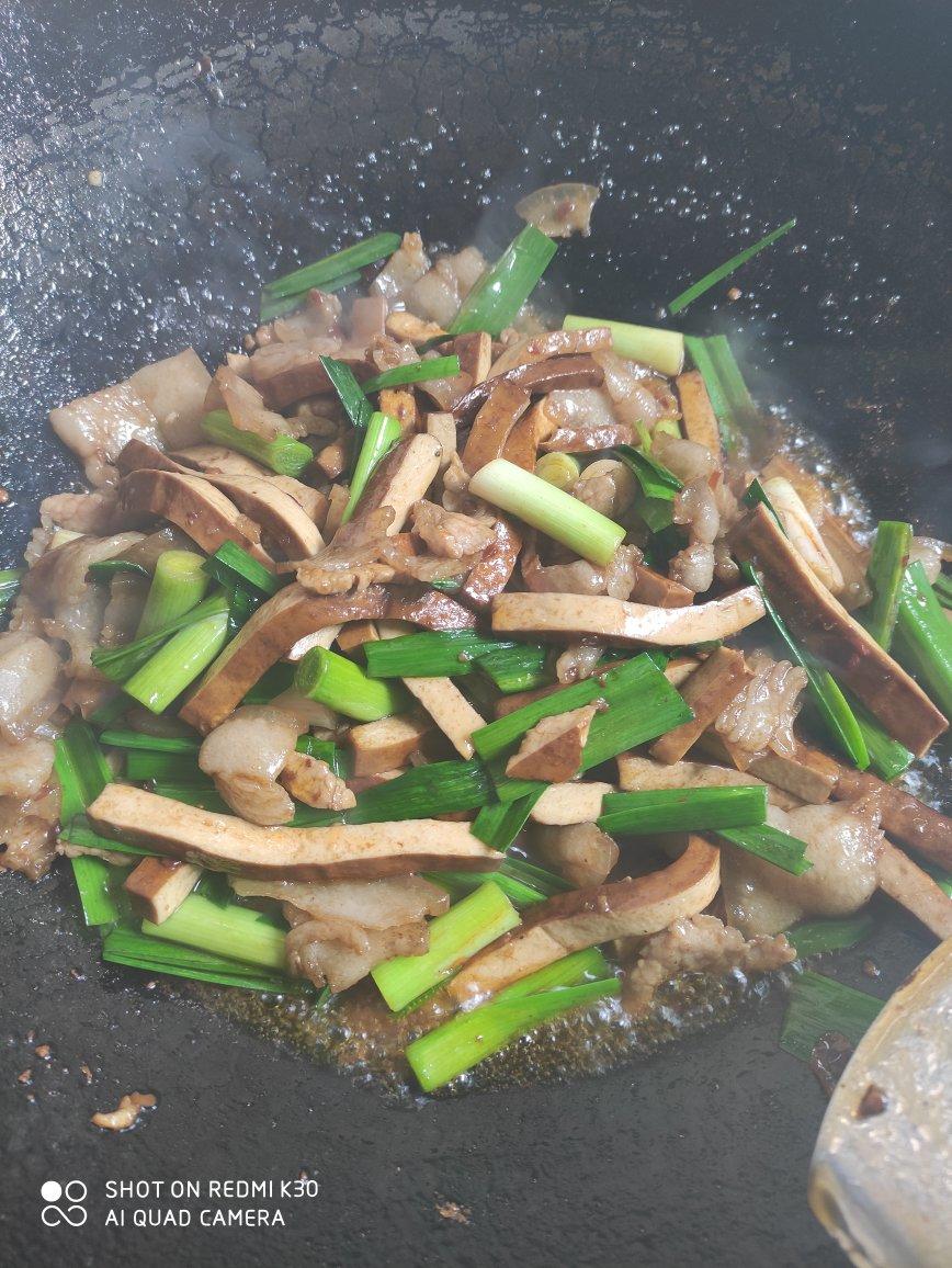 老丁的私房菜-蒜苗回锅肉