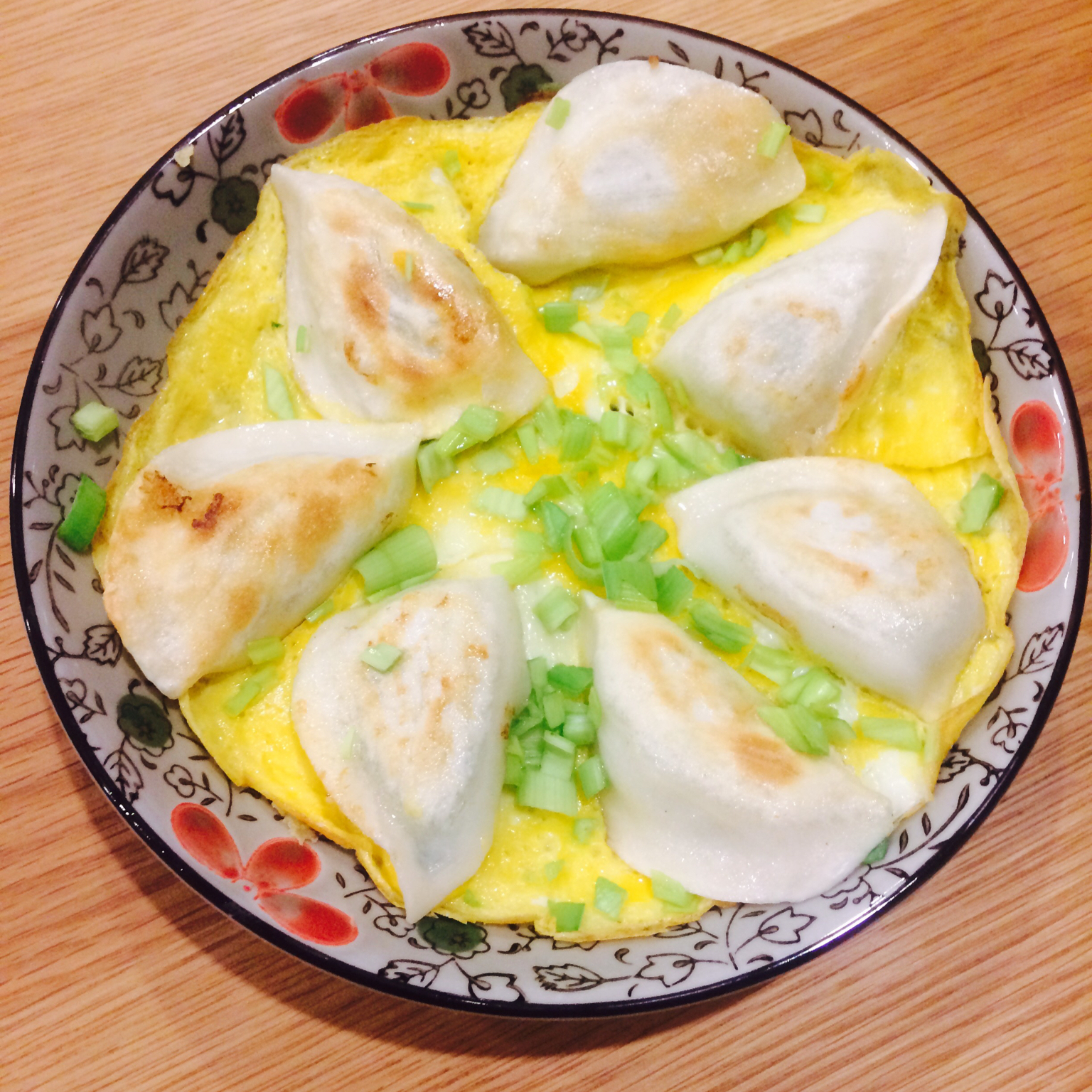 蛋抱煎饺（速冻饺）