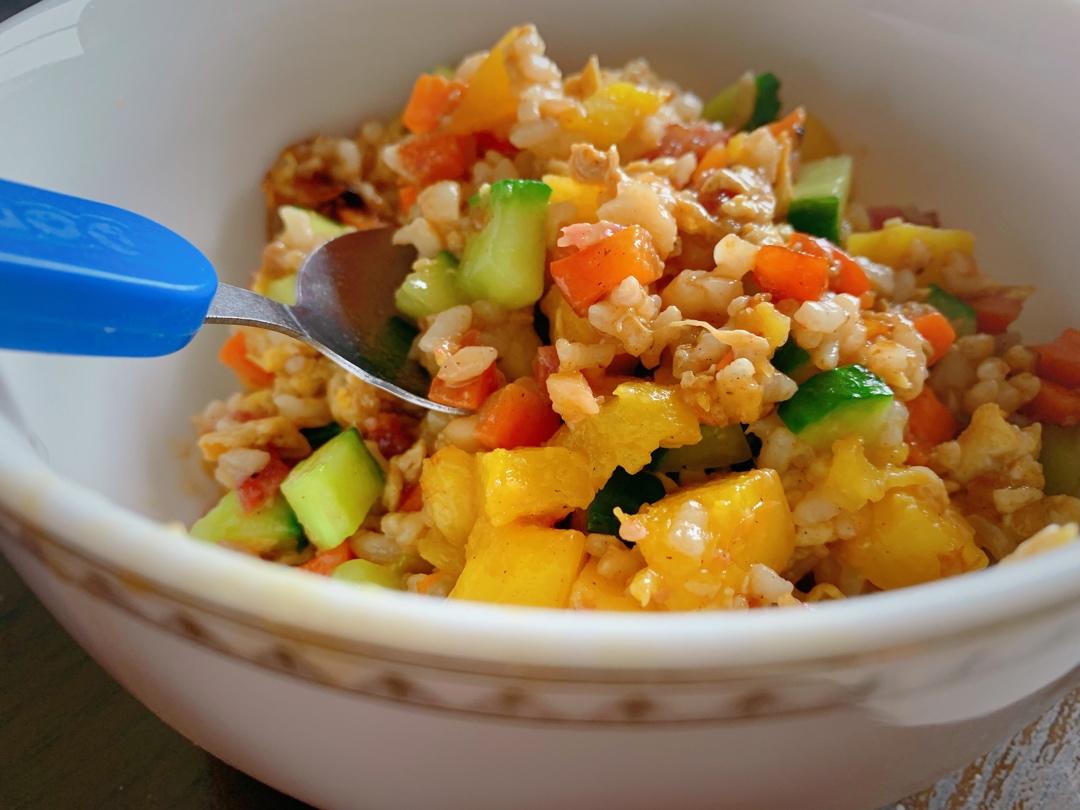 虾仁菠萝炒饭