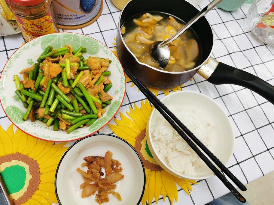 蒜薹炒肉