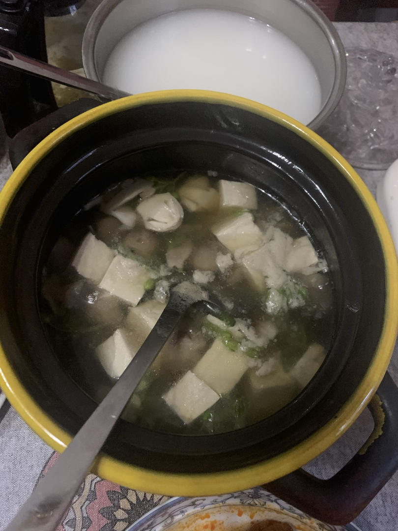 草菇丝瓜夜香花猪肉丸汤