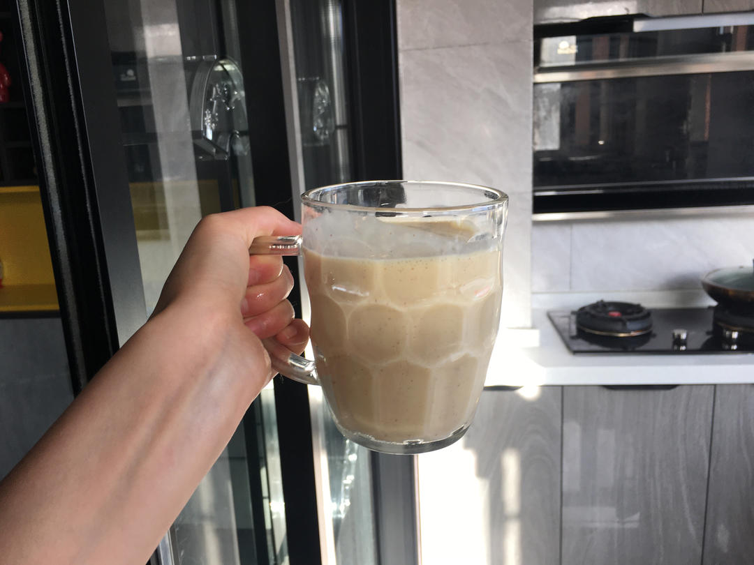 1分钟搞定好喝燕麦奶昔！减脂掉秤|低卡饱腹！